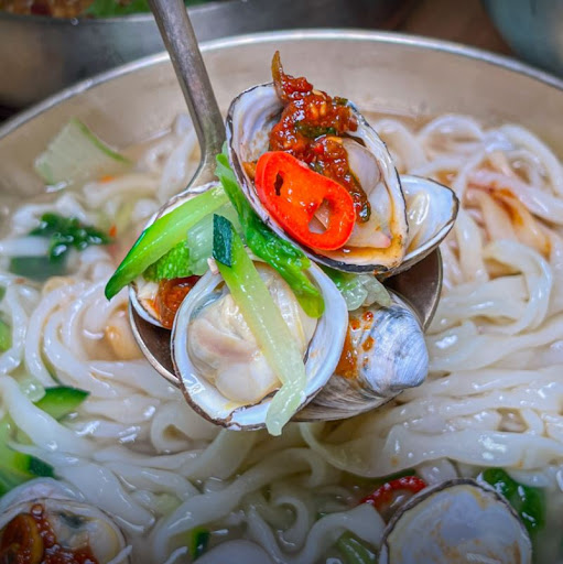 동성로 맛집 부자면 본점 - 정성과 친절로 제공하는 특별한 국수 맛
